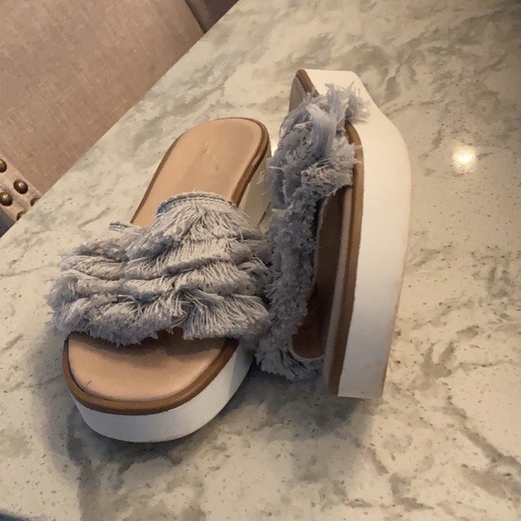 Slides - Picture 3 of 3